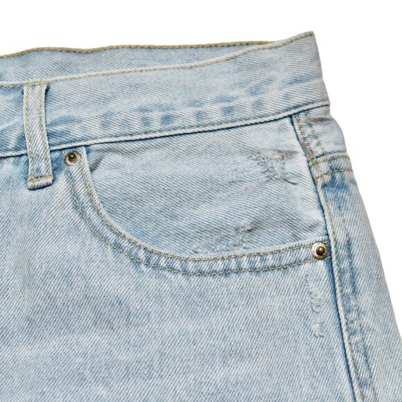 Forever 21 Light Wash Jean Shorts, size 28 - Picture 4 of 10